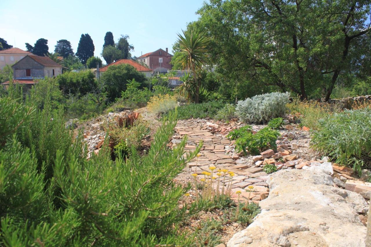 Apartments With A Parking Space Sali, Dugi Otok - 8084 Exterior photo