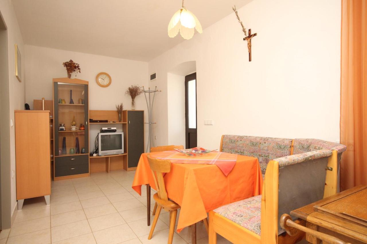 Apartments With A Parking Space Sali, Dugi Otok - 8084 Exterior photo